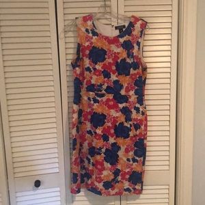 Cotton knit, floral, sleeveless dress with pockets
